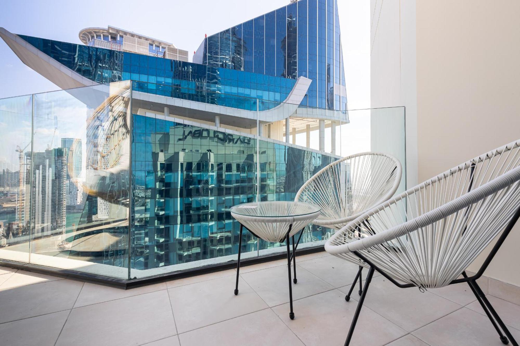 Simply Comfort In Missoni Floor With Sea, Canal And Burj Khalifa Views شقة