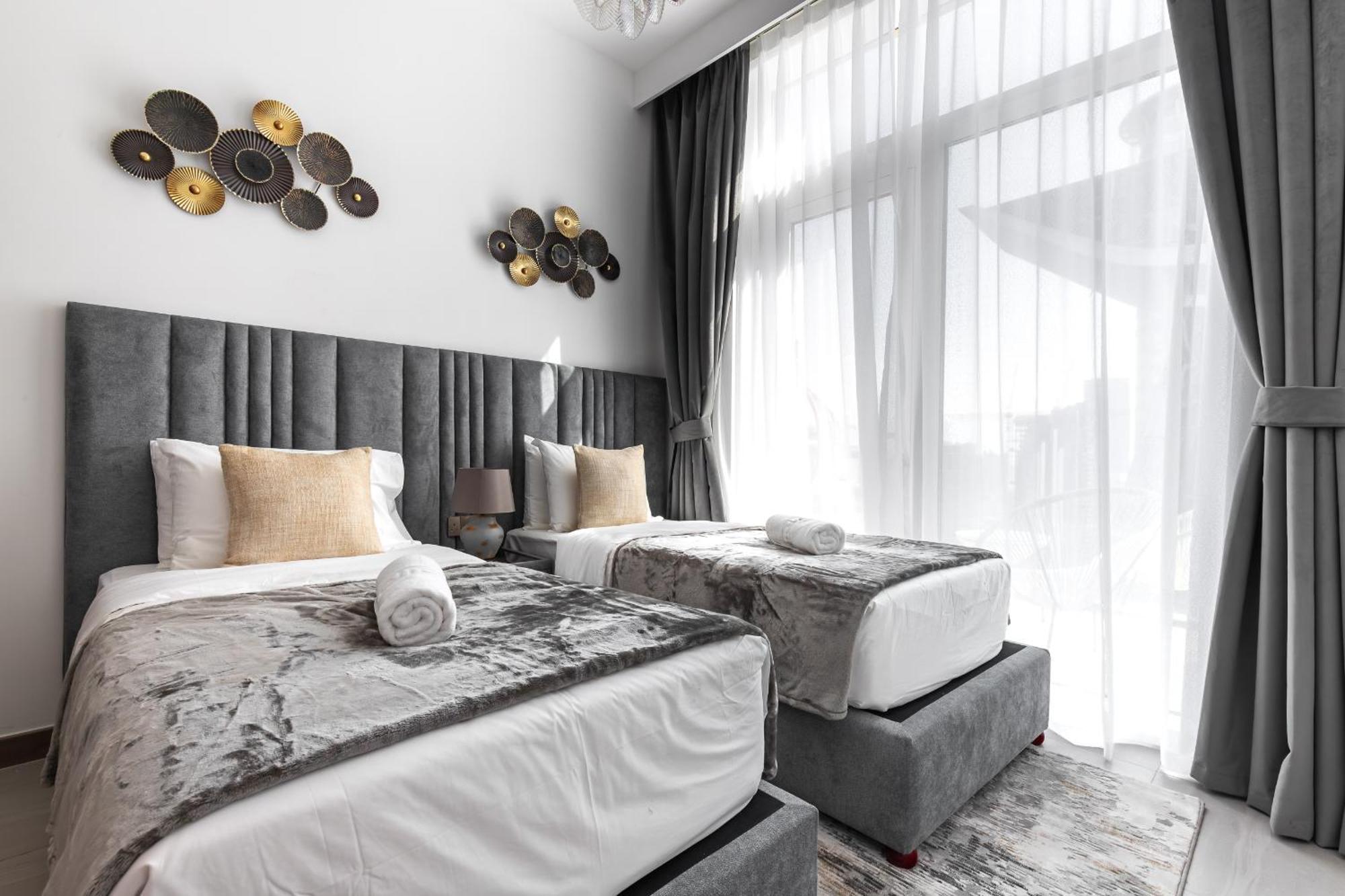 شقة Simply Comfort In Missoni Floor With Sea, Canal And Burj Khalifa Views