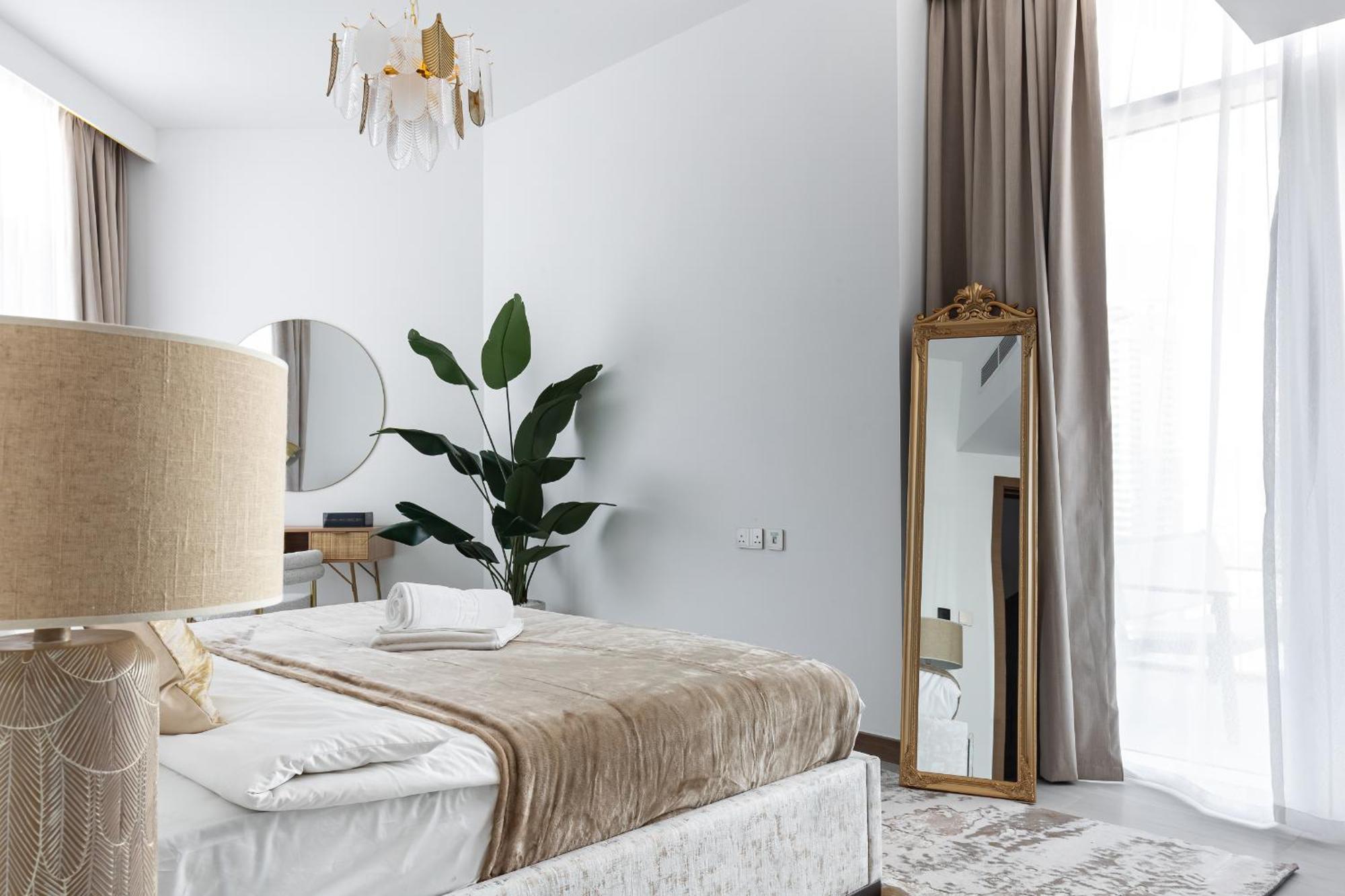 شقة Simply Comfort In Missoni Floor With Sea, Canal And Burj Khalifa Views دبي
