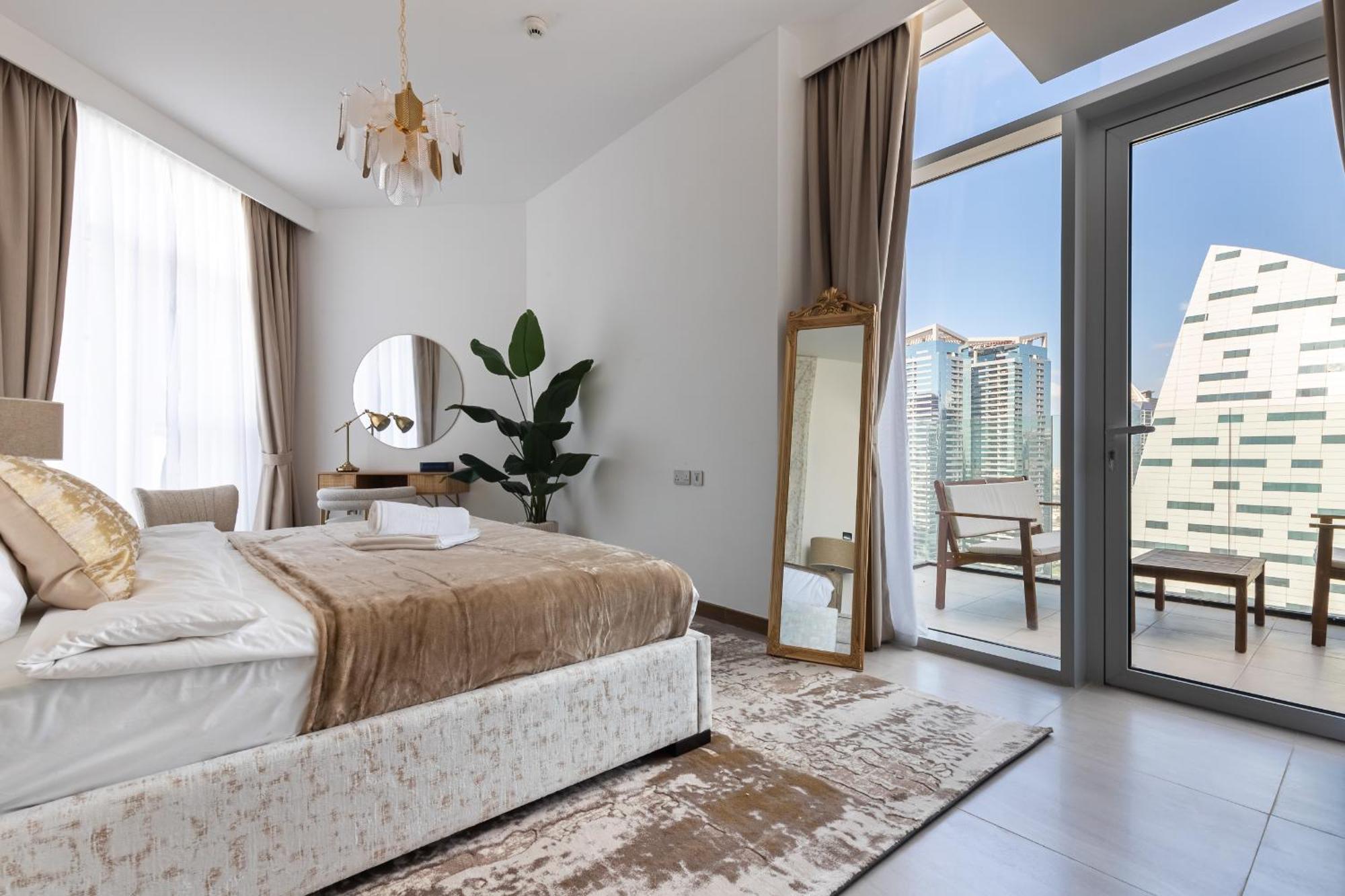 شقة Simply Comfort In Missoni Floor With Sea, Canal And Burj Khalifa Views *